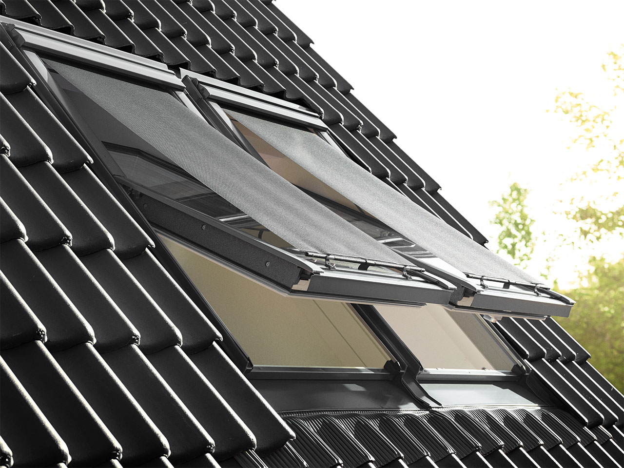 VELUX Hitzeschutz-Markise mit Haltekrallen MHL MK00 5060 – Tageslicht & Hitzeschutz